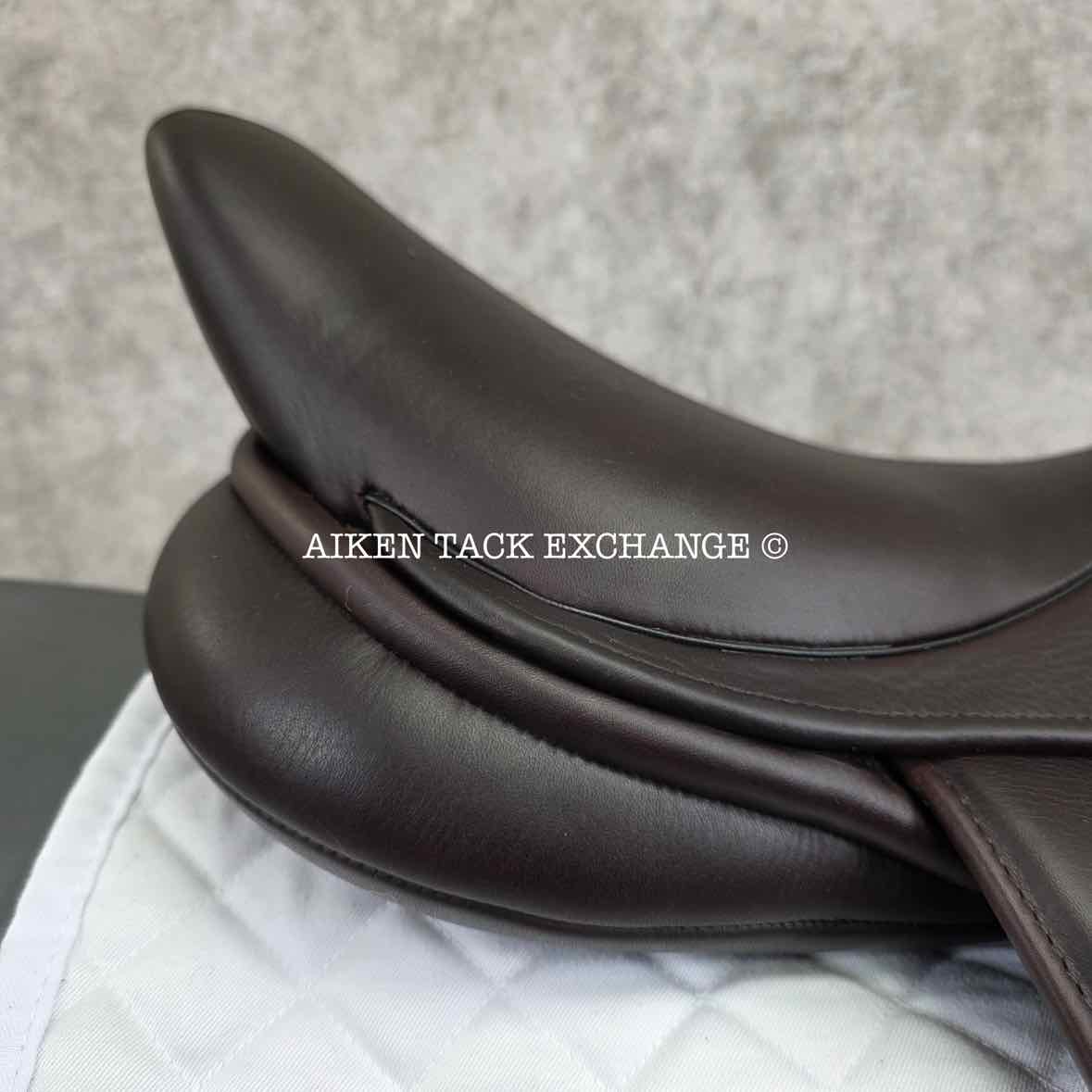 2019 Circuit by Dover Saddlery Premier Monoflap Jump Saddle, 17" Seat, Medium Wide Tree, Wool Flocked Panels