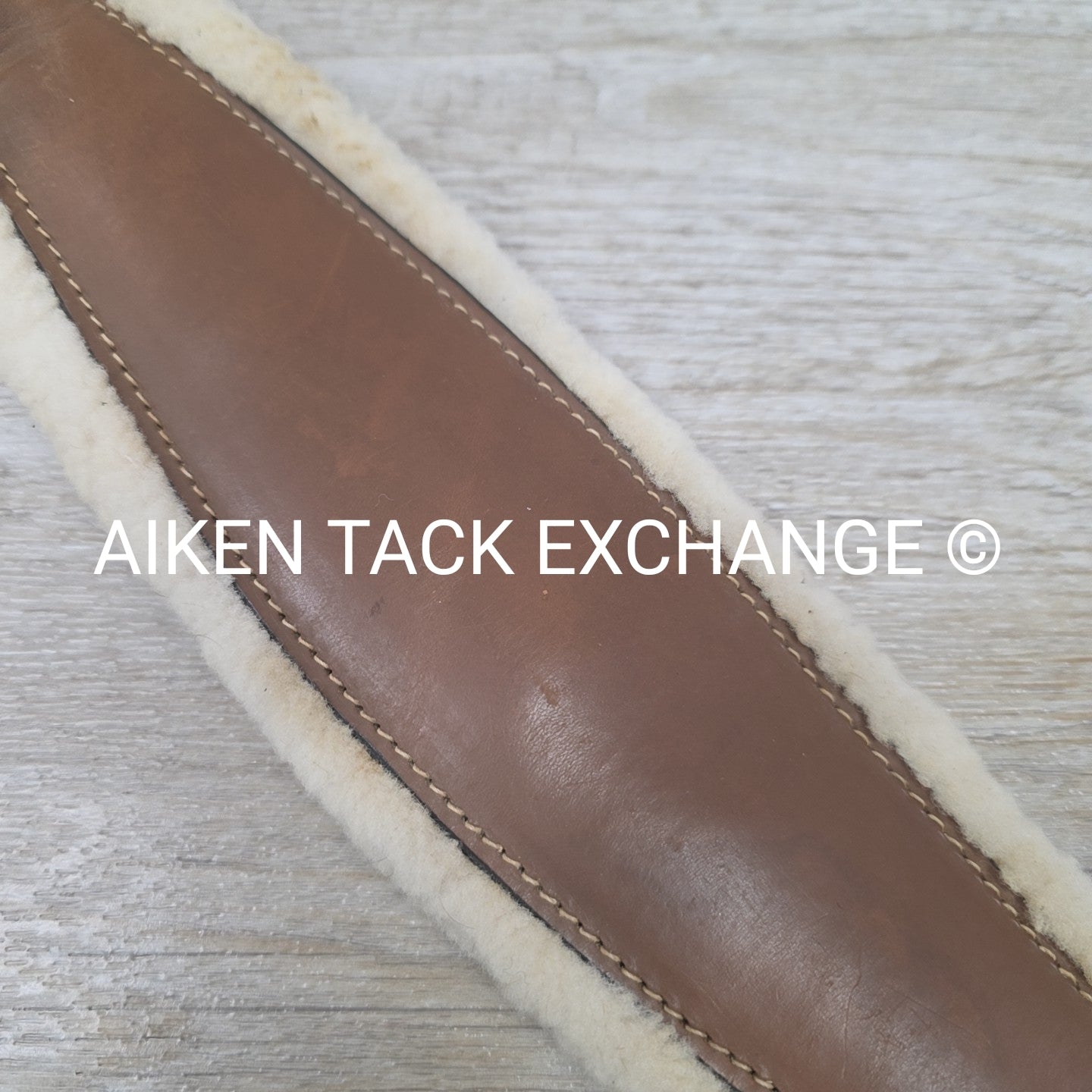 Beval Fleece Lined Girth with Single End Elastic, Brown, 50"