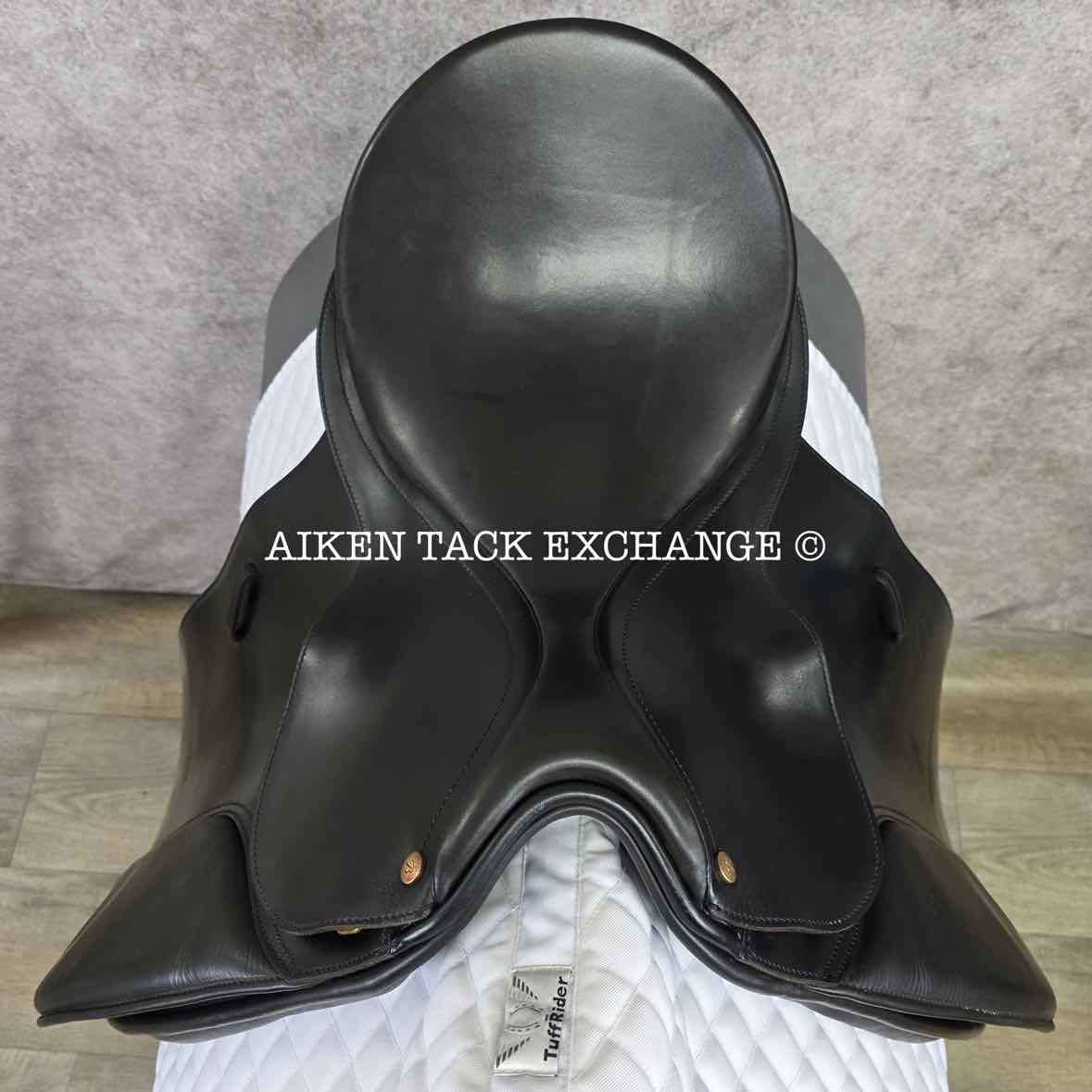 2007 Bates Caprilli Dressage Saddle, 17" Seat, Adjustable Tree - Changeable Gullet, Wool Flocked Panels