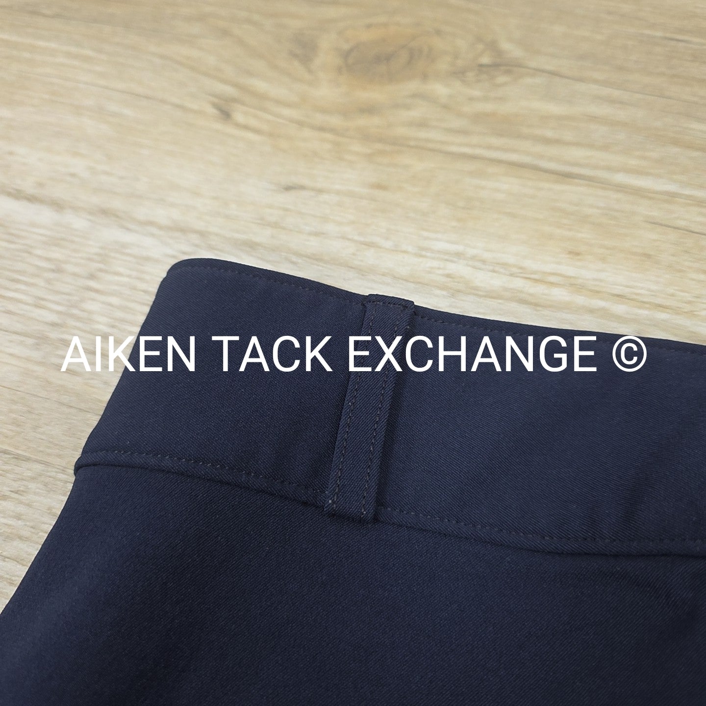 Struck Silicone Grip Knee Patch, Size 24