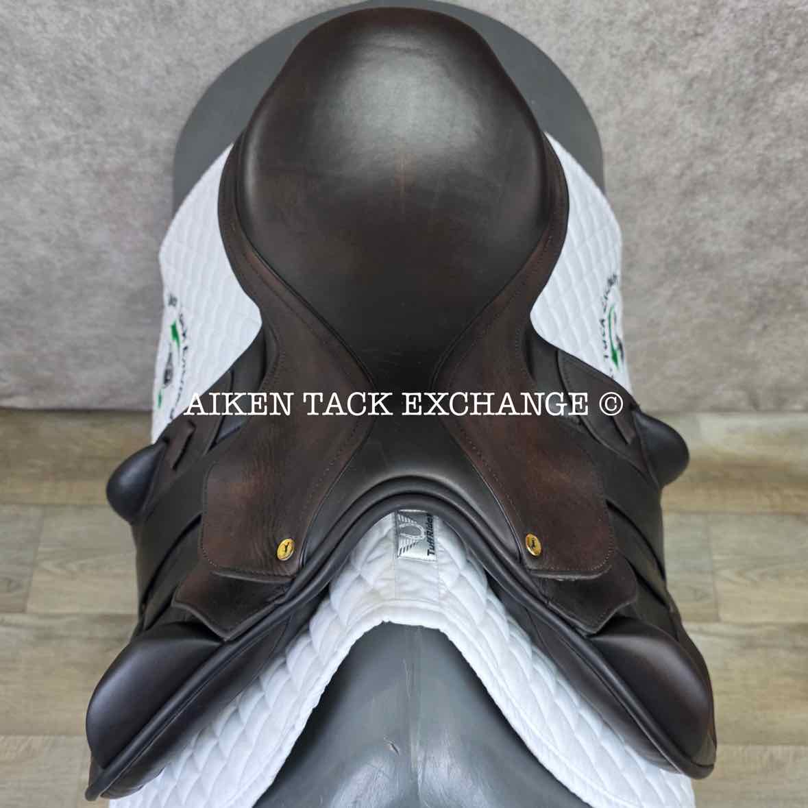 **On Trial** 2014 Black Country Solare Vinici Monoflap Jump Saddle, 17.5" Seat, Medium Wide Tree, Wool Flocked Panels