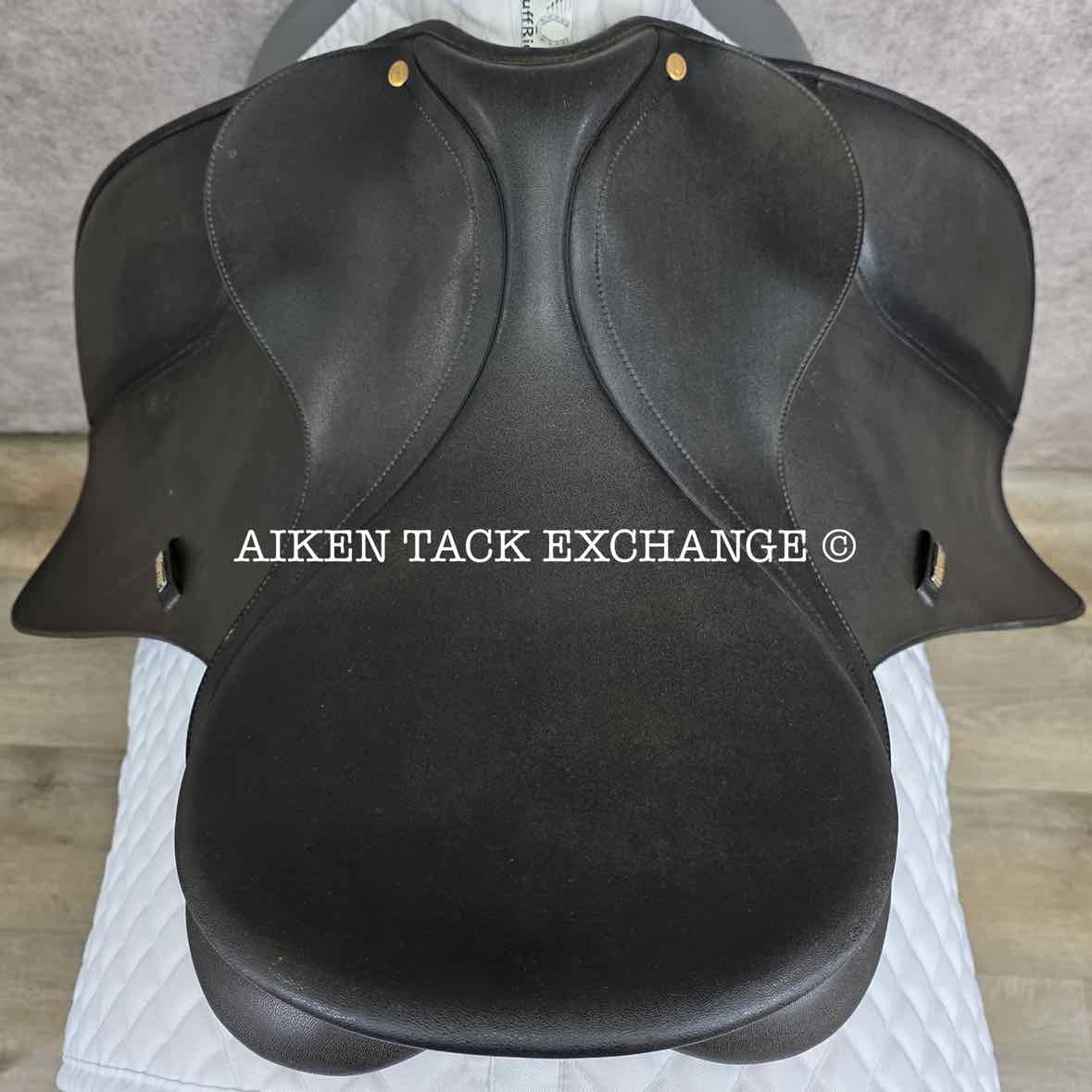 Wintec 500 Dressage Saddle, 17.5" Seat, Adjustable Tree - Changeable Gullet, CAIR Panels