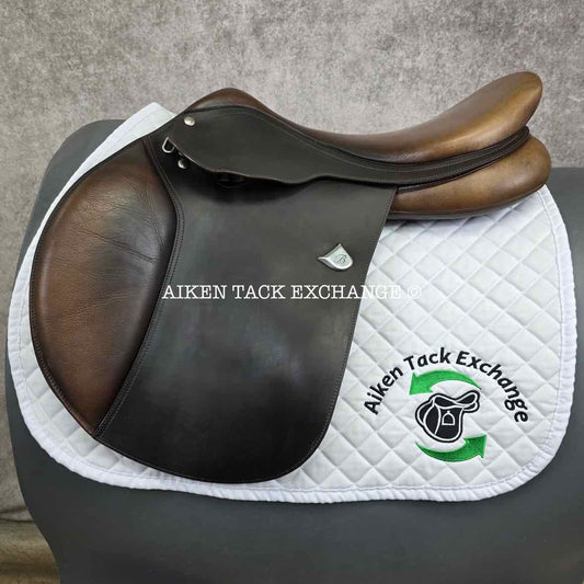 2018 Bates CC Jump Saddle, 18" Seat, Adjustable Tree - Changeable Gullet, CAIR Panels