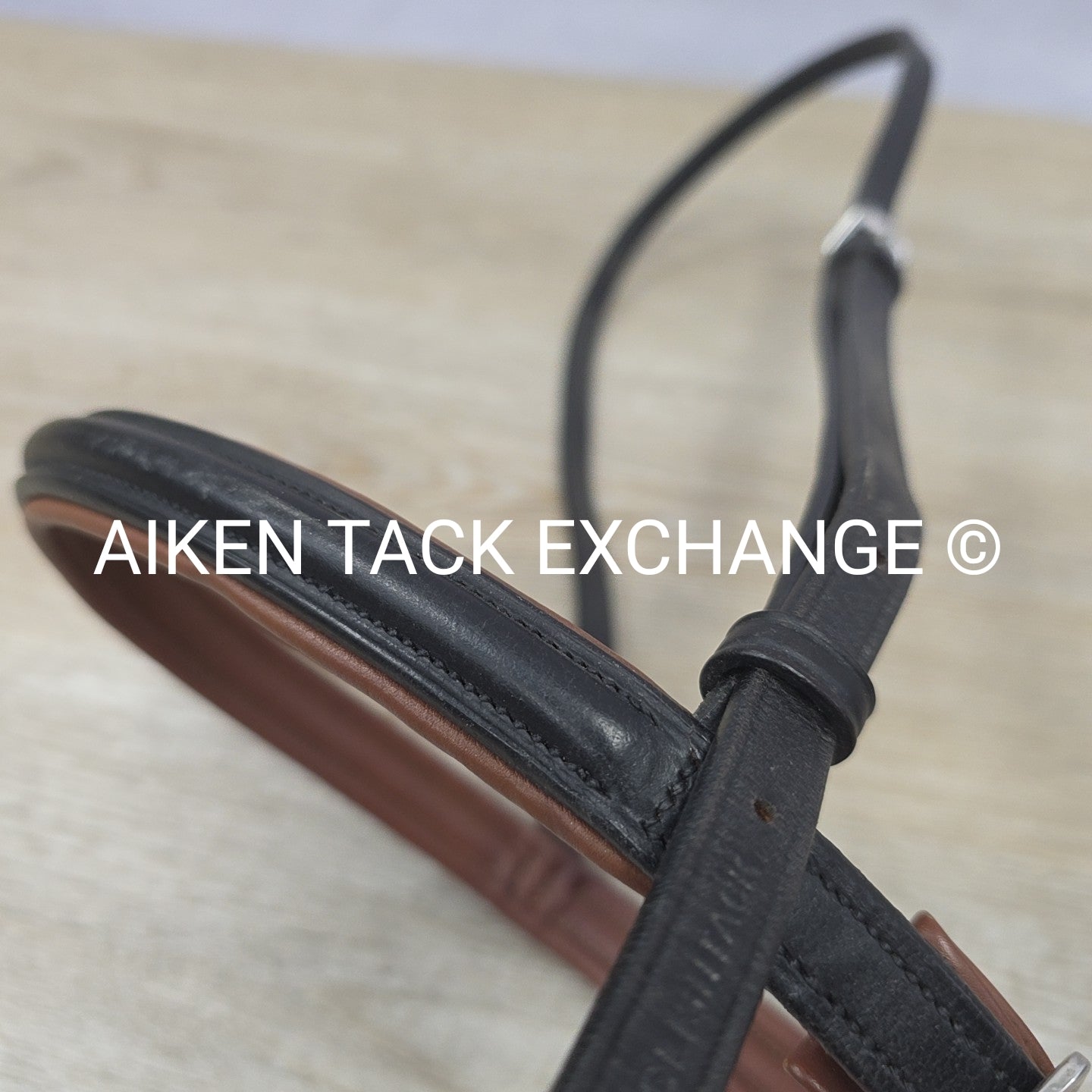 Bobby's English Tack Plain Raised Noseband, Black & Brown, Size Full