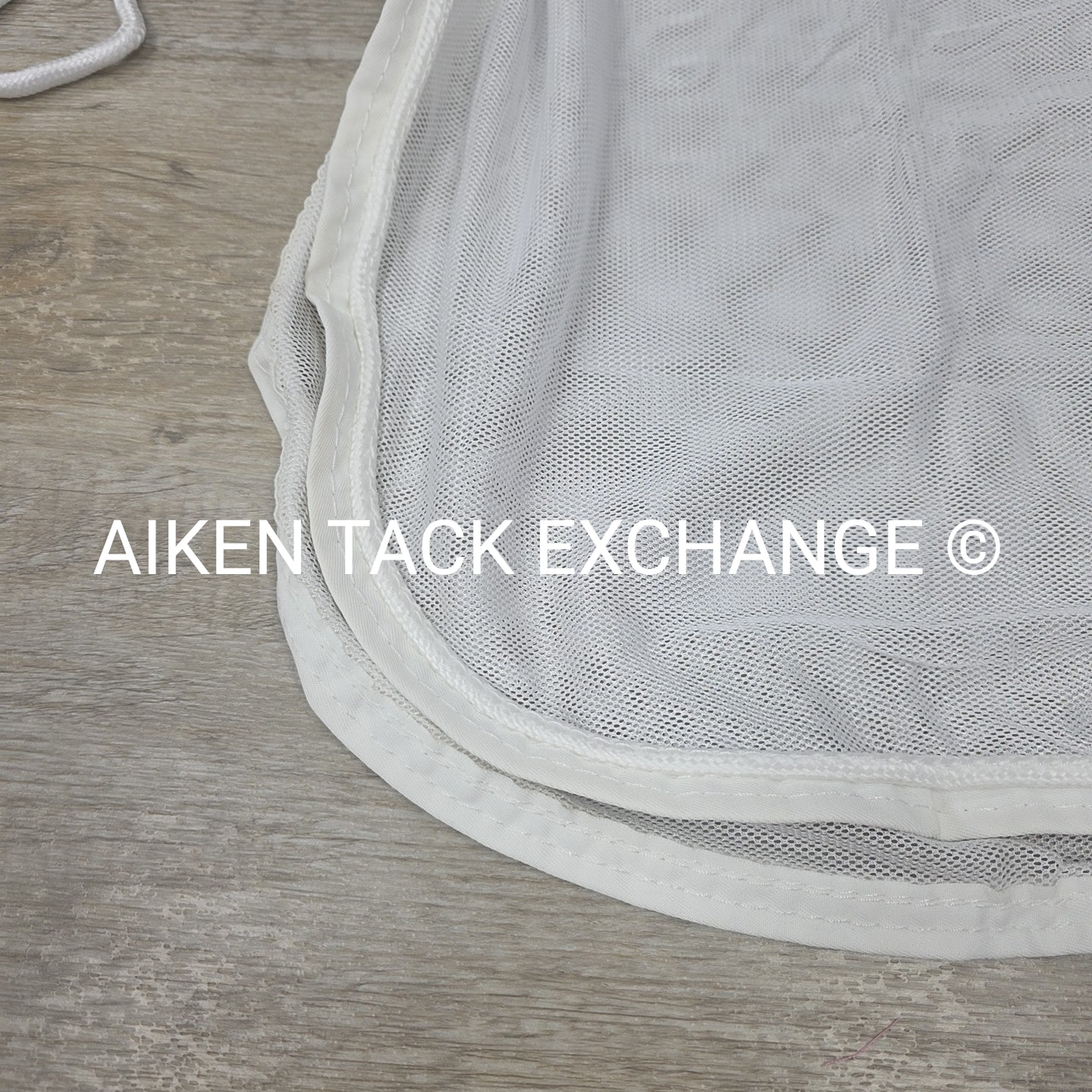 Fenwick Equestrian BodyGuard Mesh Cooler, White (has some marks) 60"