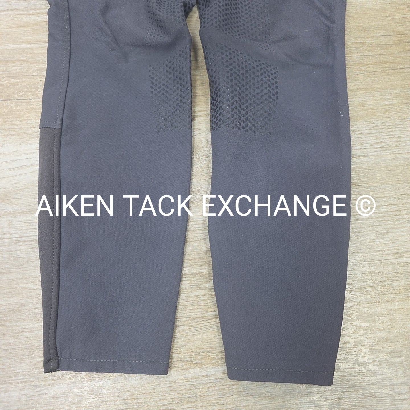 BARGAIN BUNDLE: B Vertigo Silicone Extended Leg Breeches, 24 & Kerrits Knee Patc