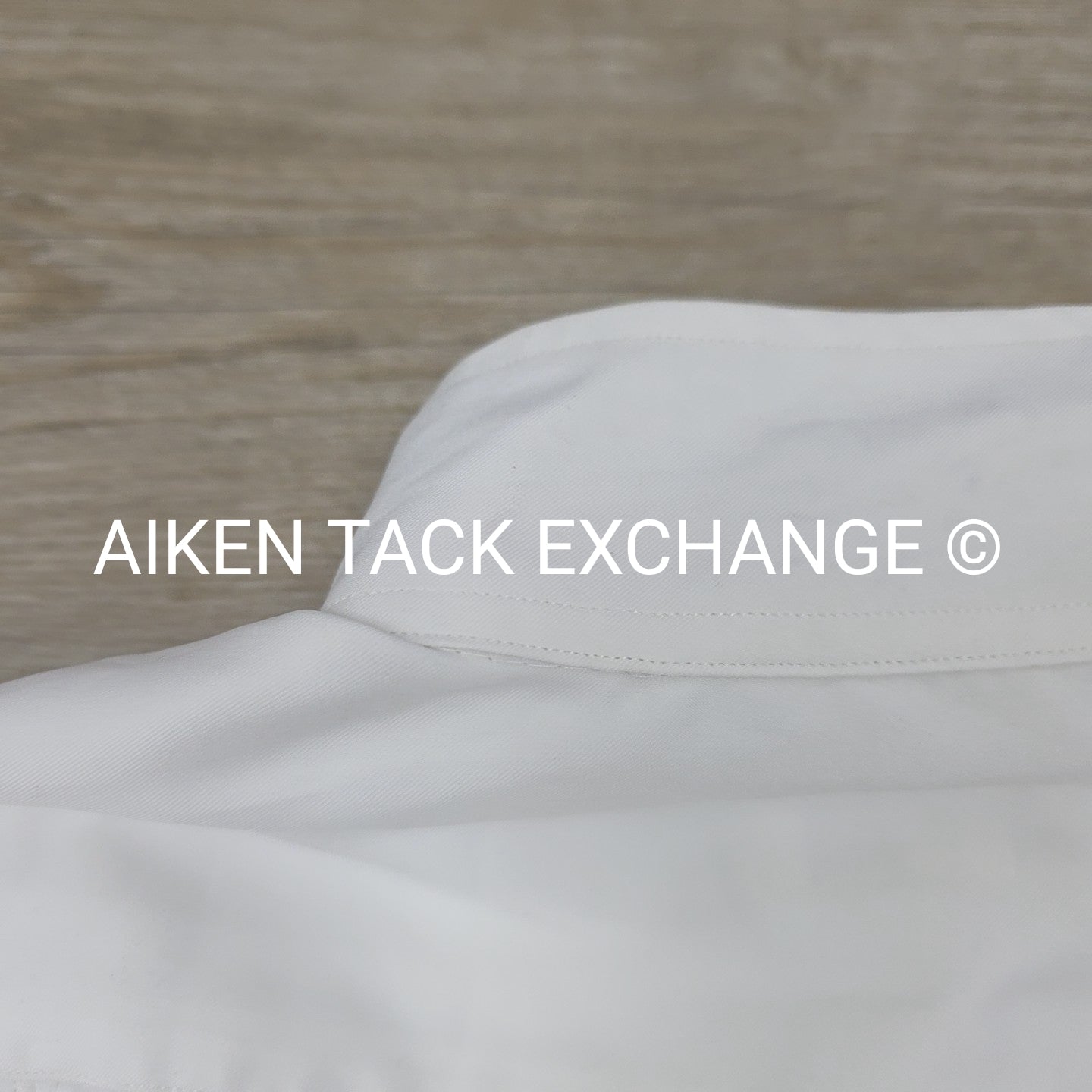 Essex Classics Long Sleeve Show Shirt, Size Medium