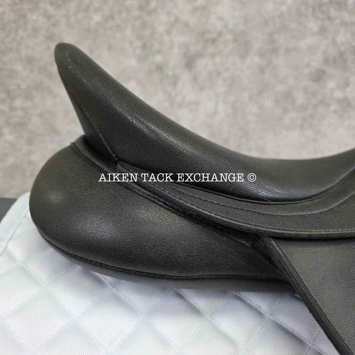 Wintec 500 Dressage Saddle, 17.5" Seat, Adjustable Tree - Changeable Gullet, CAIR Panels