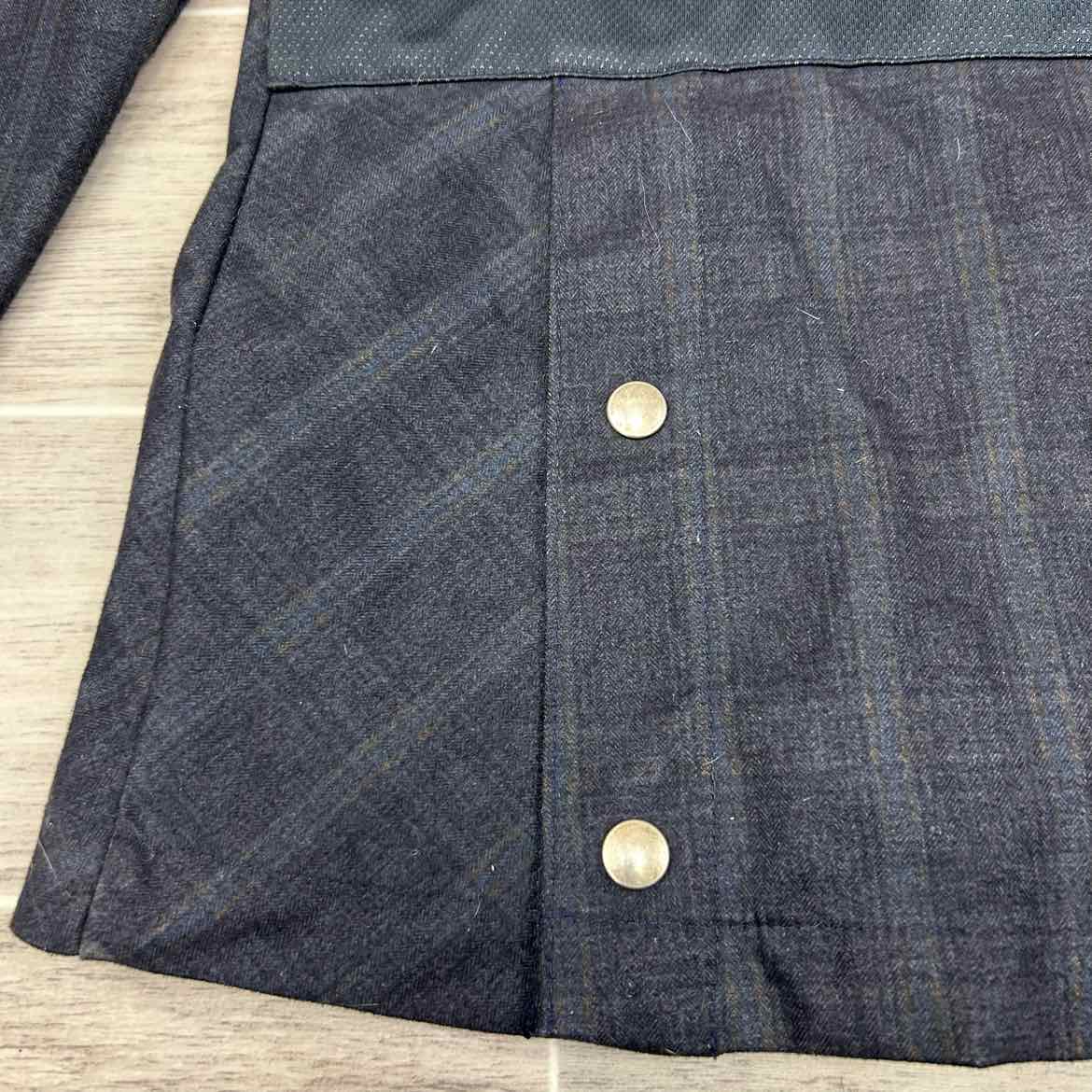FITS Light Weight Jacket, Size Small