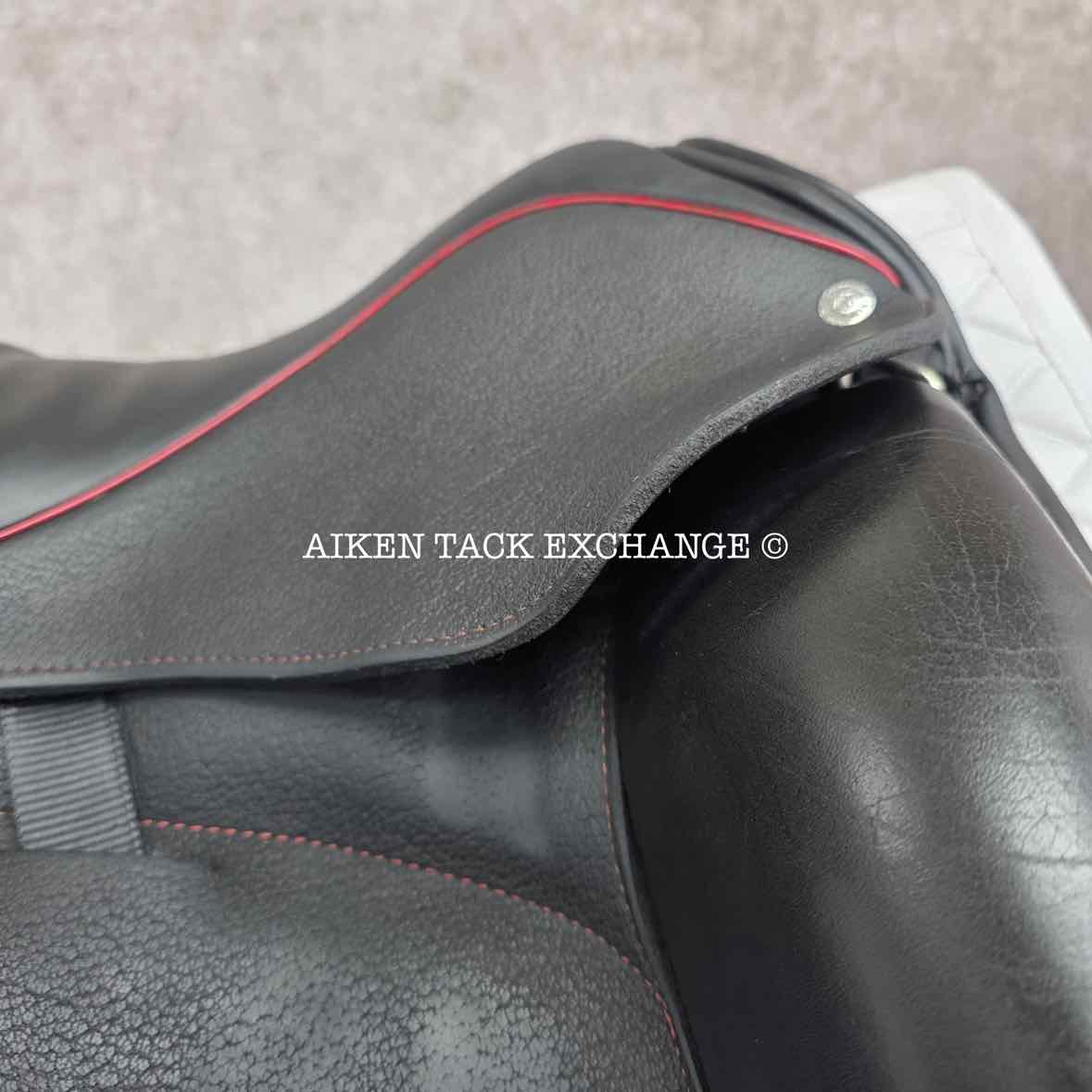 2018 Custom Saddlery Icon Flight Monoflap Dressage Saddle, 17.5" Seat, Adjustable Tree, Wool Flocked Panels