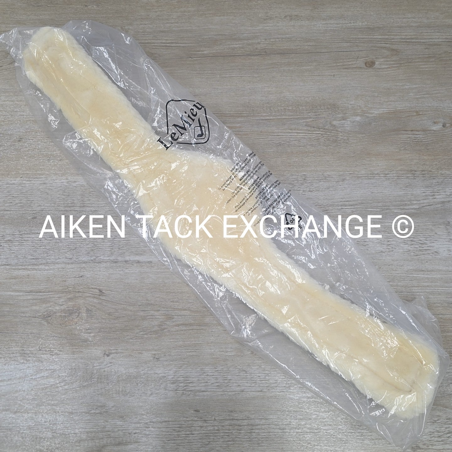 LeMieux Arika Simuwool Girth Liner, White