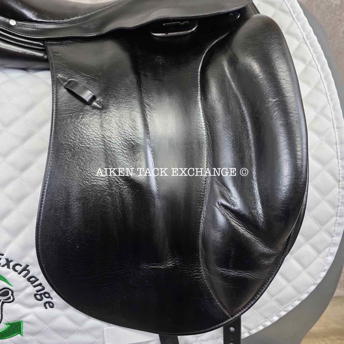 Hermes Corlandus Monoflap Dressage Saddle, 17.5" Seat, Medium Wide Tree, Foam Panels