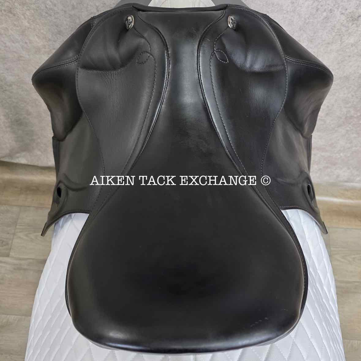 **SOLD** 2010 Prestige Venus K Monoflap Dressage Saddle, 17" Seat, 34 Tree - Medium Wide, Wool Flocked Panels