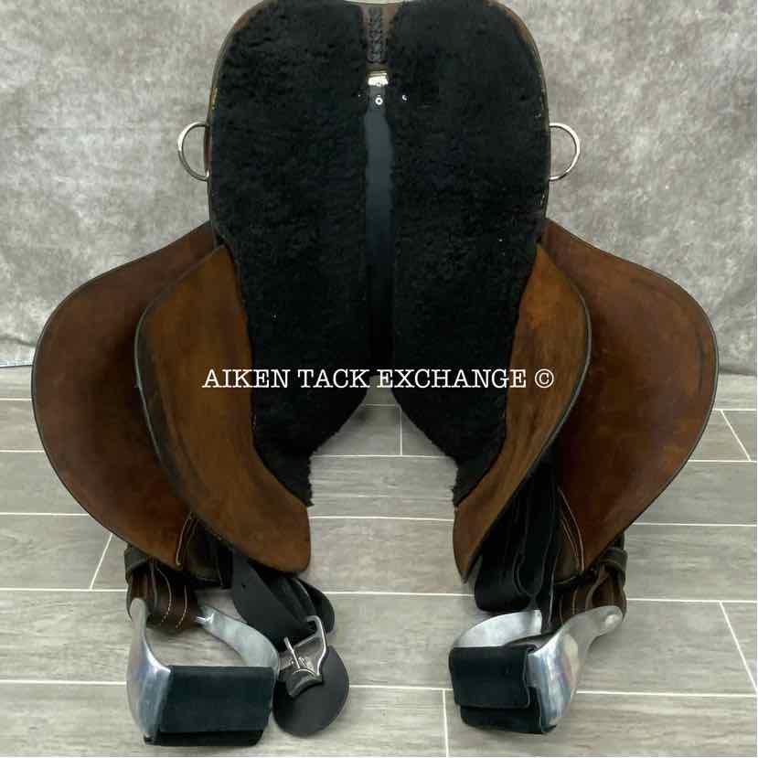 Australian Stock Saddle Co. Endurance Trail Saddle, 18" Seat, Medium Tree