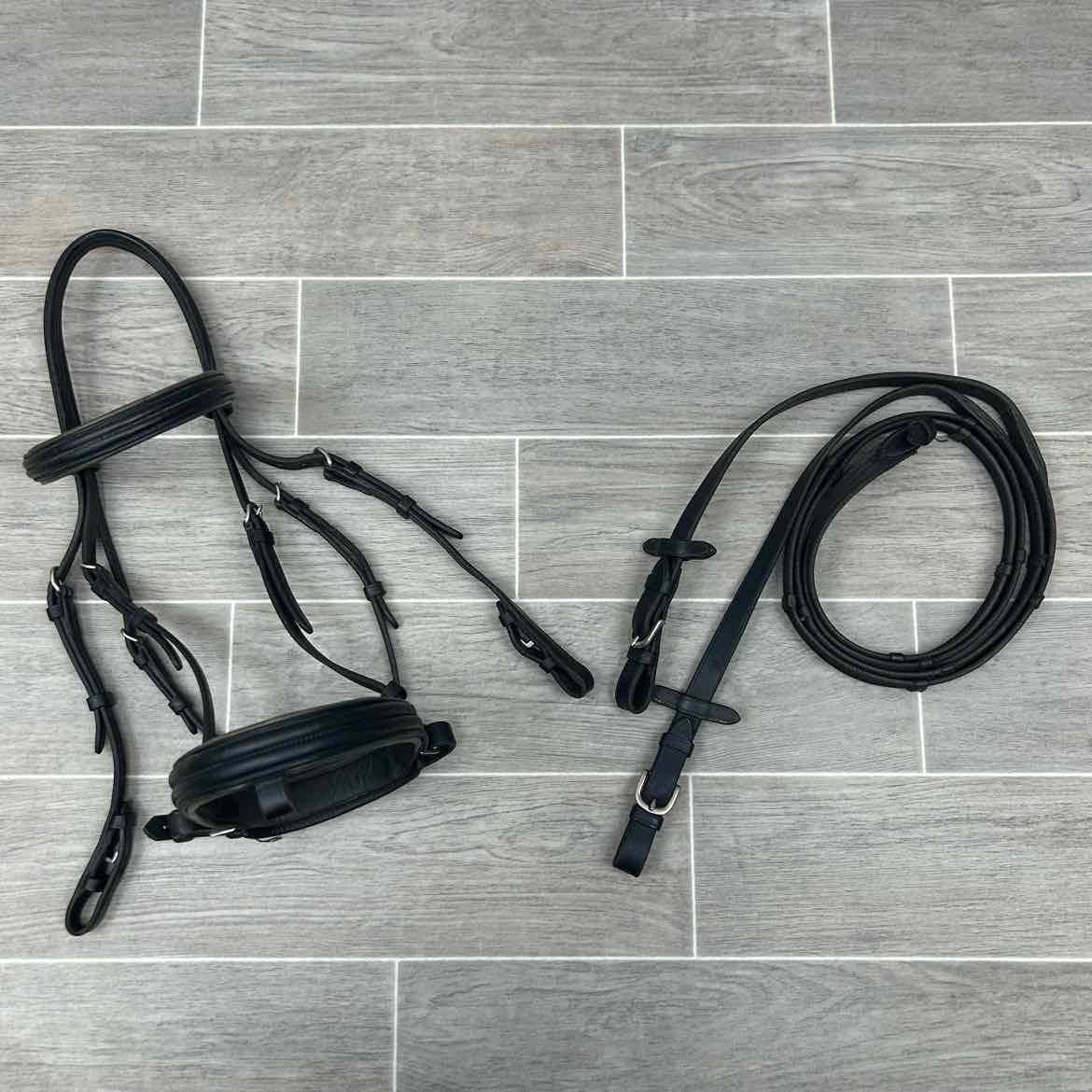 Vespucci Double Raised Dressage Bridle with Reins, Missing Flash, Black, Size Fu