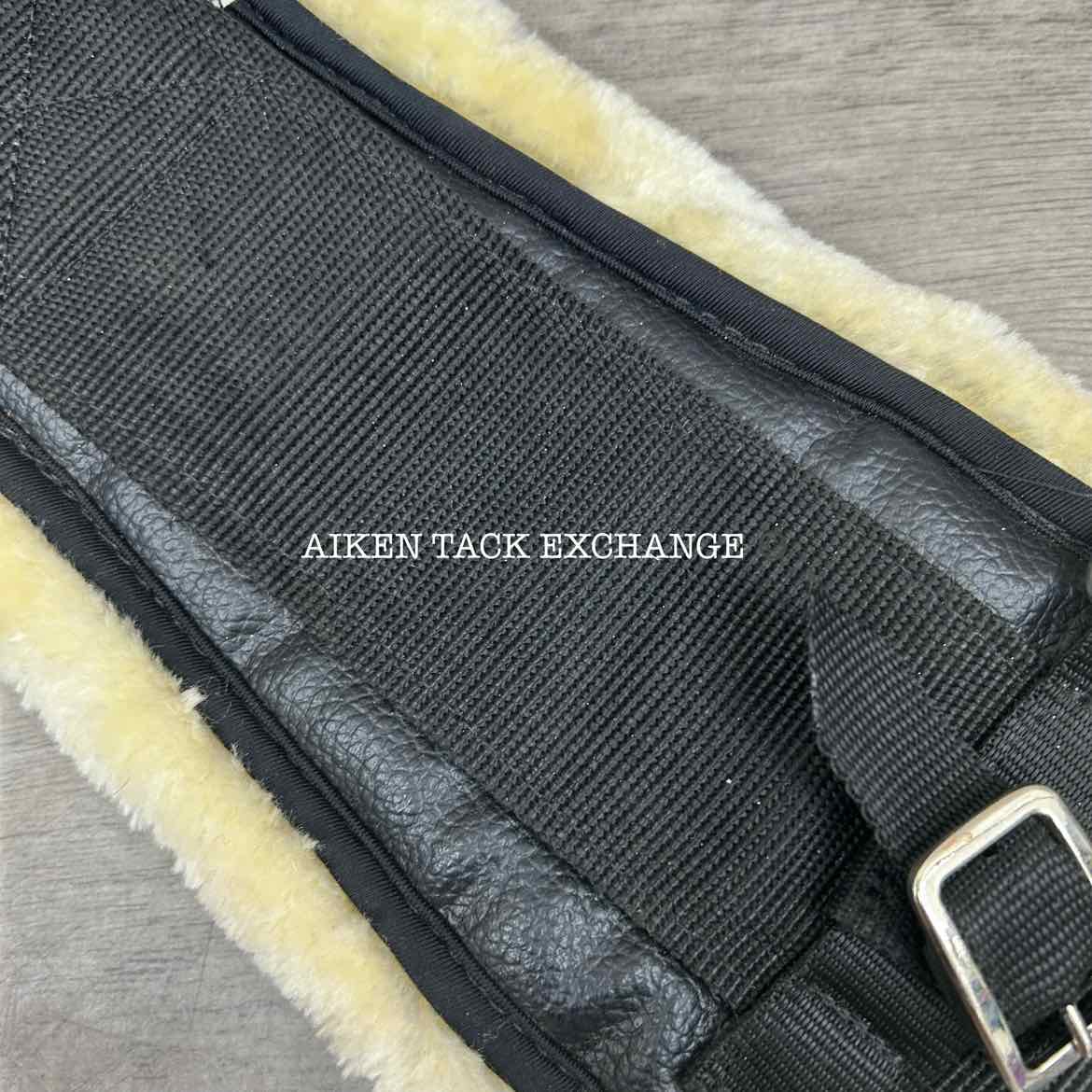LeMieux Integrated Web & Merino Dressage / Monoflap Short Girth, Black, 30"