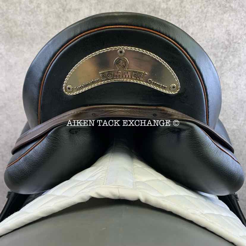 2017 Sommer Espirit Dressage Saddle, 17.5" Seat, 31.5 Tree - Wide (Adjustable), Wool Flocked Panels
