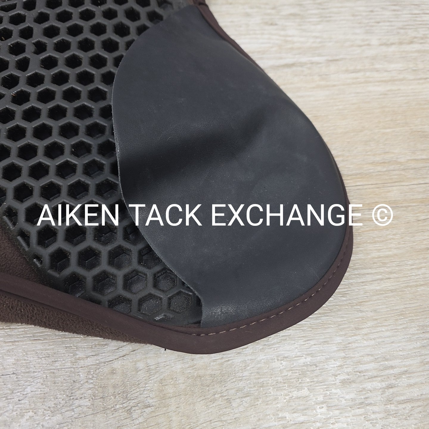 Acavallo Ortho-Coccyx Seat Saver Dressage Saddle Pad, Brown