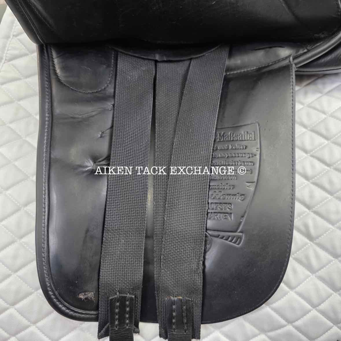 2001 Hennig Sofa Dressage Saddle, 17" Seat, Medium Tree, Wool Flocked Panels