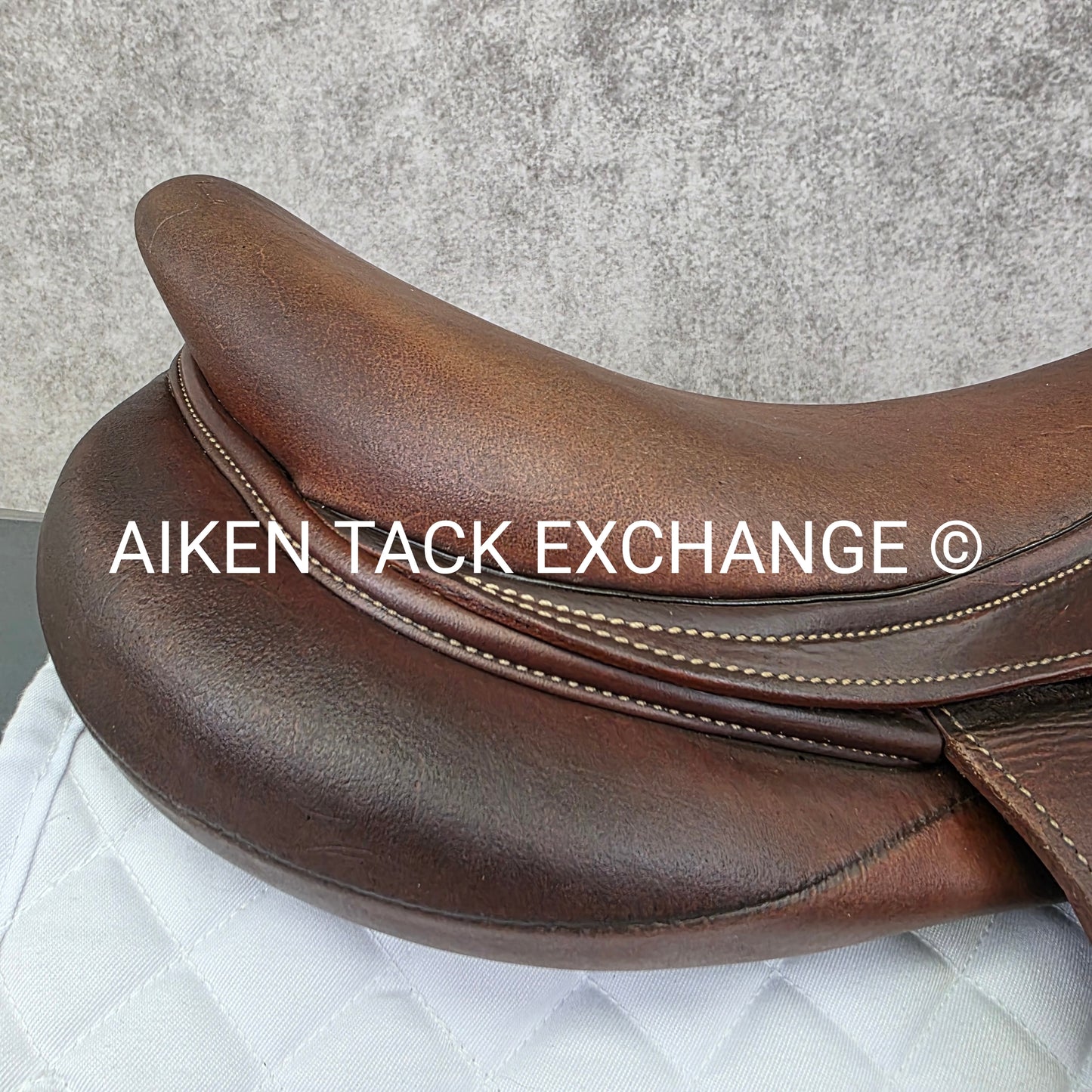 2014 Antares Evolution Close Contact Jump Saddle, 17.5" Seat, 4AB Flap, M/MW Tree, Foam Panels