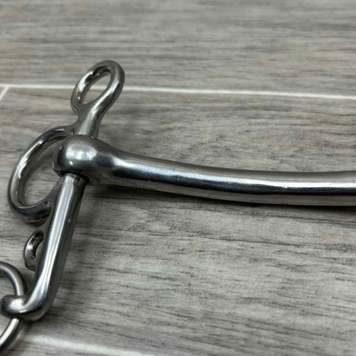 Mullen Mouth Pelham Bit 4.75' (No Hooks & Curb Chain)