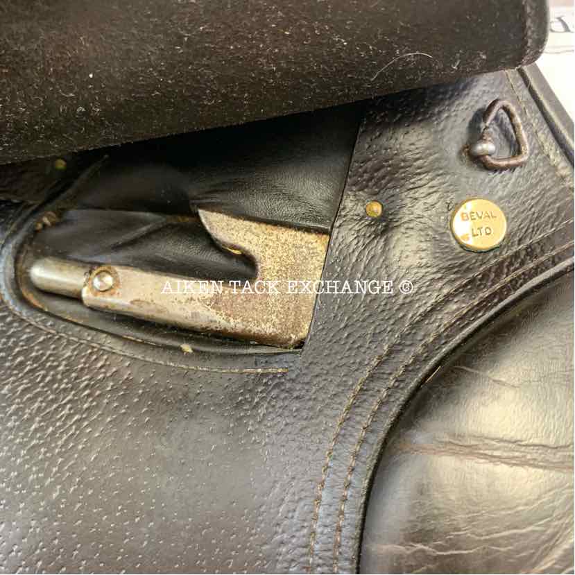**SOLD** Beval LTD The Devon 2000 Close Contact Jump Pony Saddle, 15" Seat, Medium Tree, Foam Panels