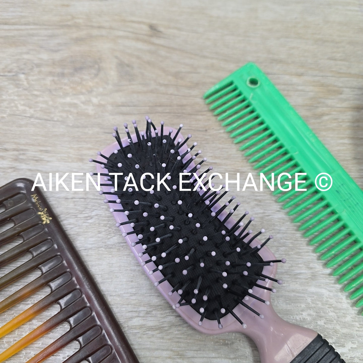 BARGAIN BUNDLE: 2 Combs, 1 Brush, & 1 Curry Comb