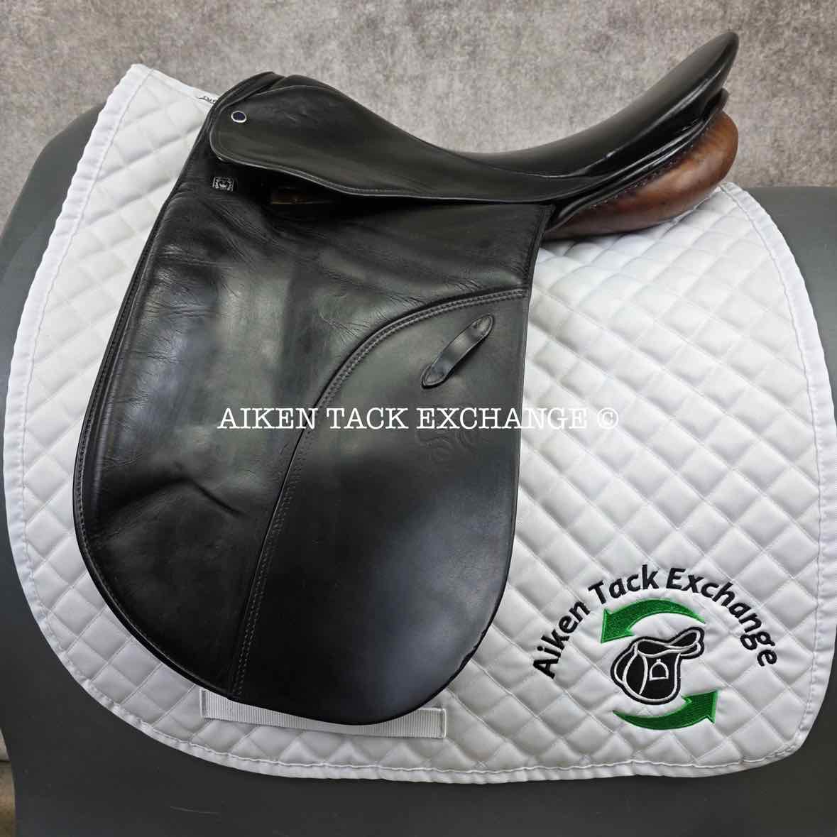 **SOLD** Stubben Romanus Extra CL Dressage Saddle, 18" Seat, 32cm Tree - Wide, Wool Flocked Panels