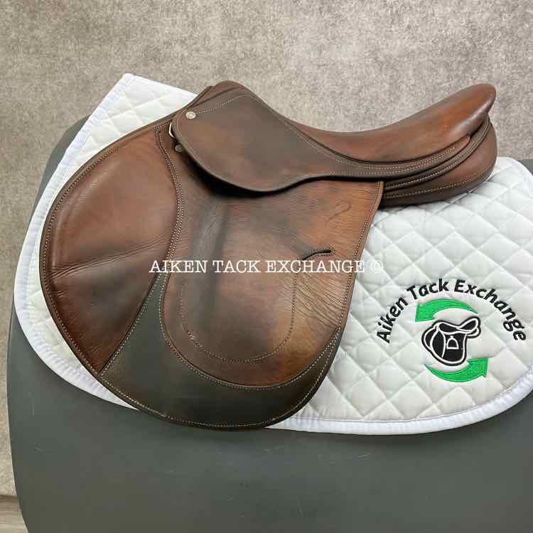 2011 Antares Close Contact Jump Saddle, 16.5" Seat, 1D Flap, Medium Wide Tree, Foam Panels, Buffalo Leather
