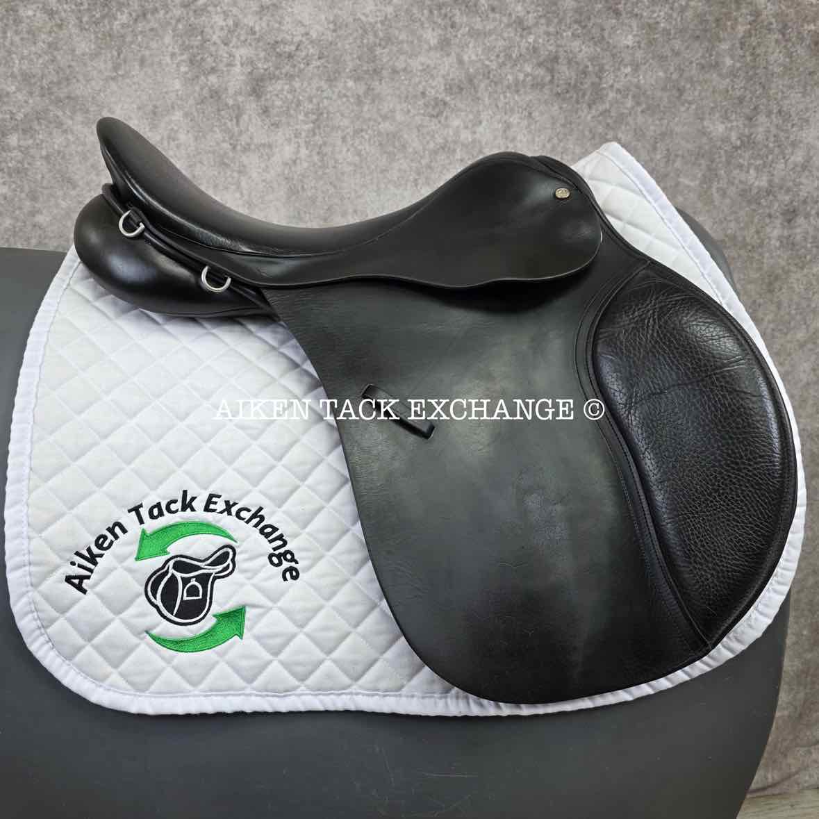 1999 County Eventer All Purpose Saddle, 17.5" Seat, Medium Tree, Wool Flocked Panels