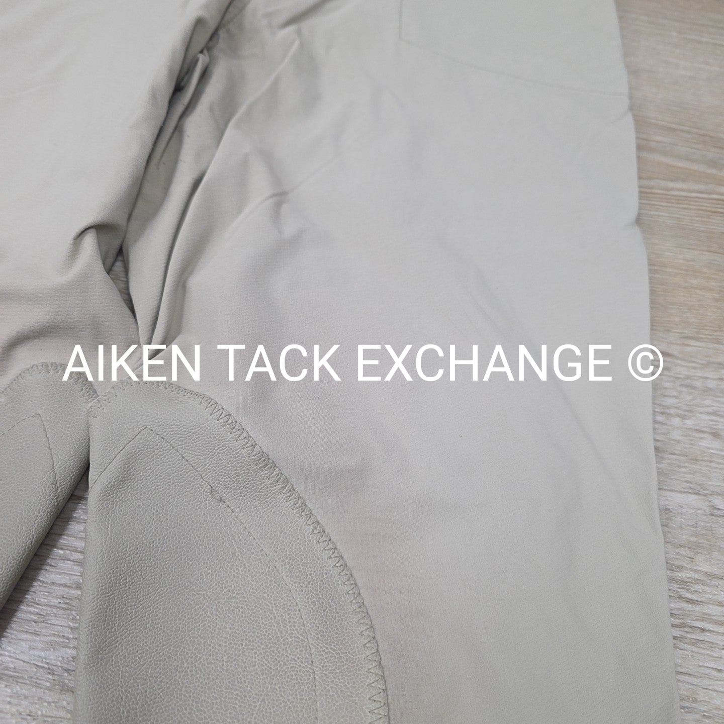 Kerrits Cross Over Knee Patch Breeches, Size Medium