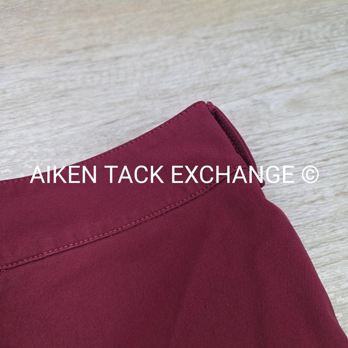 For Horses Silicone Knee Patch Breeches, Size US 28 / I 44