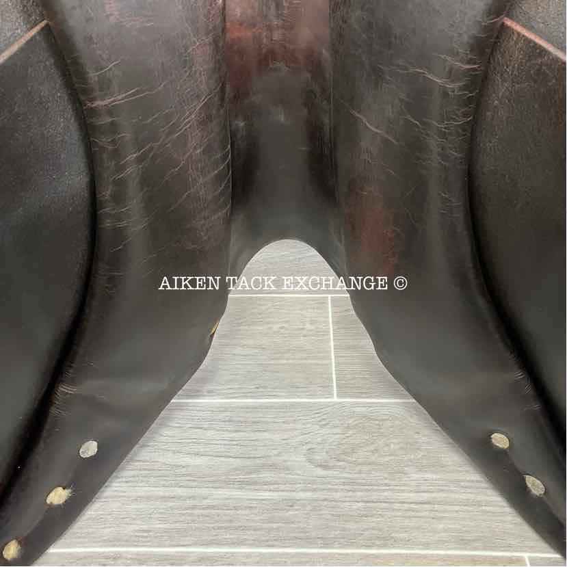 1997 PJ by Bruno DelGrange Close Contact Jump Saddle, 17.5" Seat, 4L Flap, Medium Wide Tree, Foam Panels