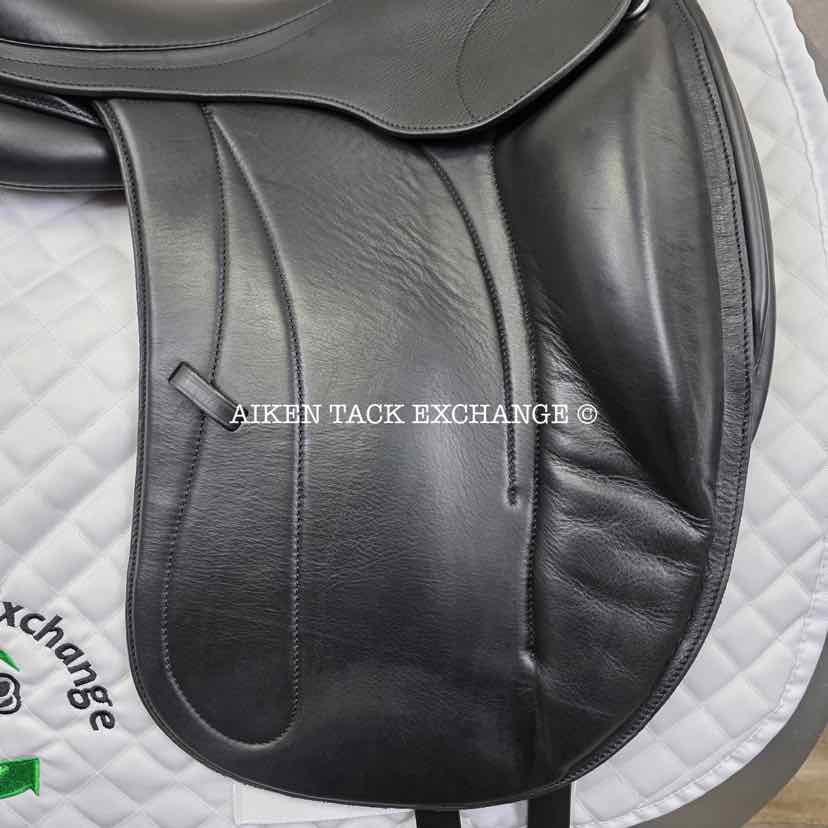2022 Dynamic Equilibrium Monoflap Dressage Saddle, 18" Seat, Dynamic Polymer Tree, Foam Panels