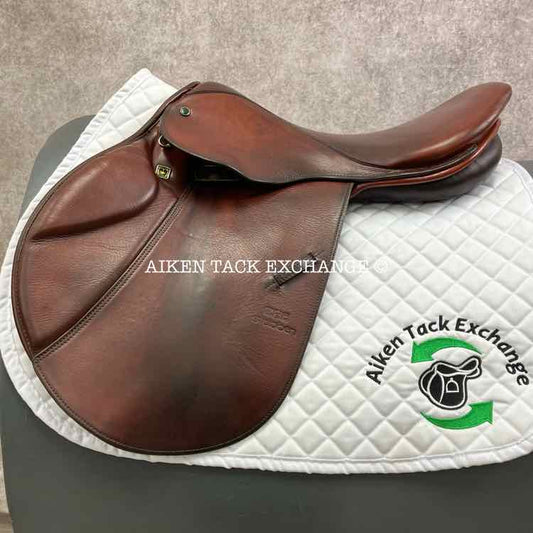 **SOLD** Stubben Edelweiss NT Deluxe Close Contact Jump Saddle, 17" Seat, 29 cm Tree - M/MW, Wool Flocked Panels