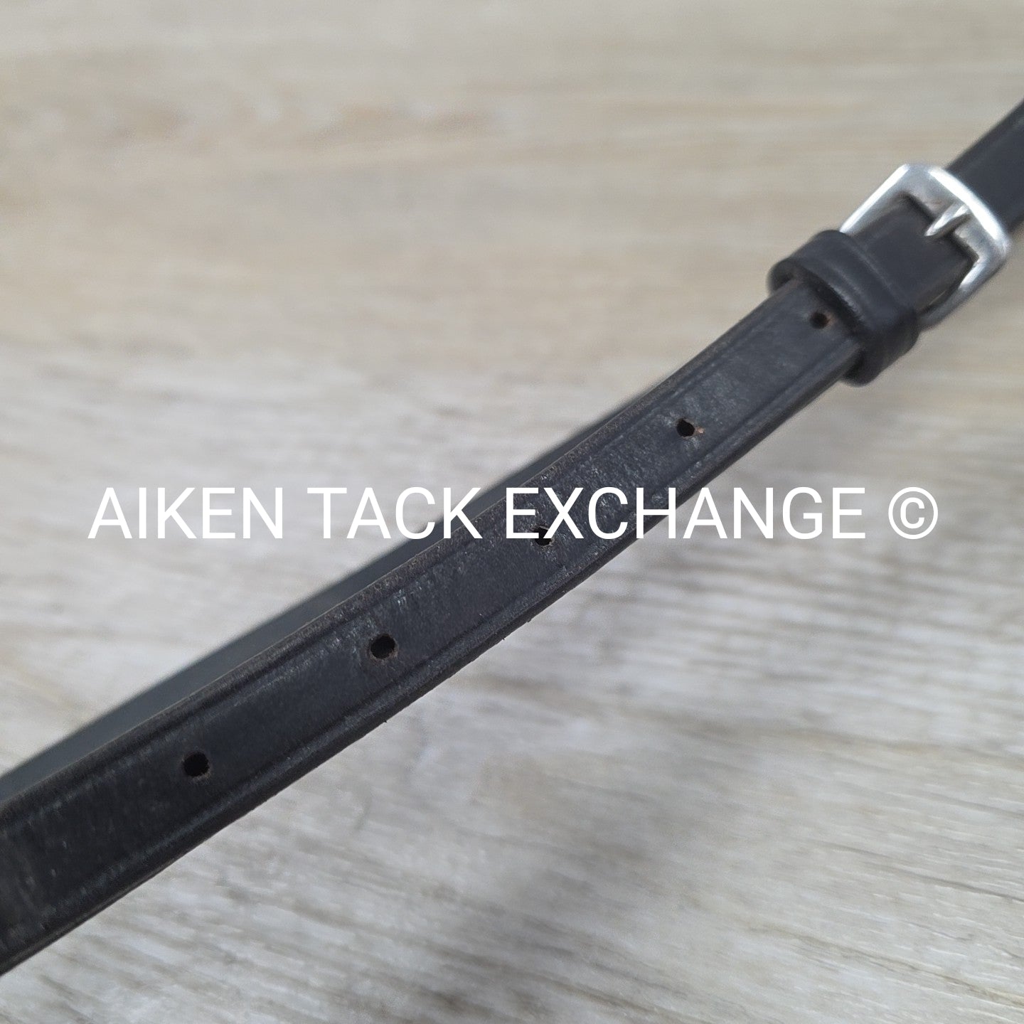 Bobby's English Tack Plain Raised Noseband, Black & Brown, Size Full