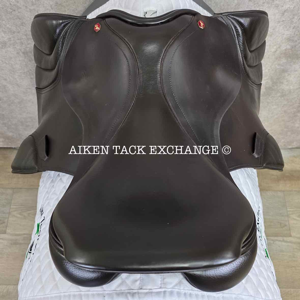 **On Trial** Albion Legend K2 Jump Saddle, 17.5" Seat, Wide Tree, Wool Flocked Panels