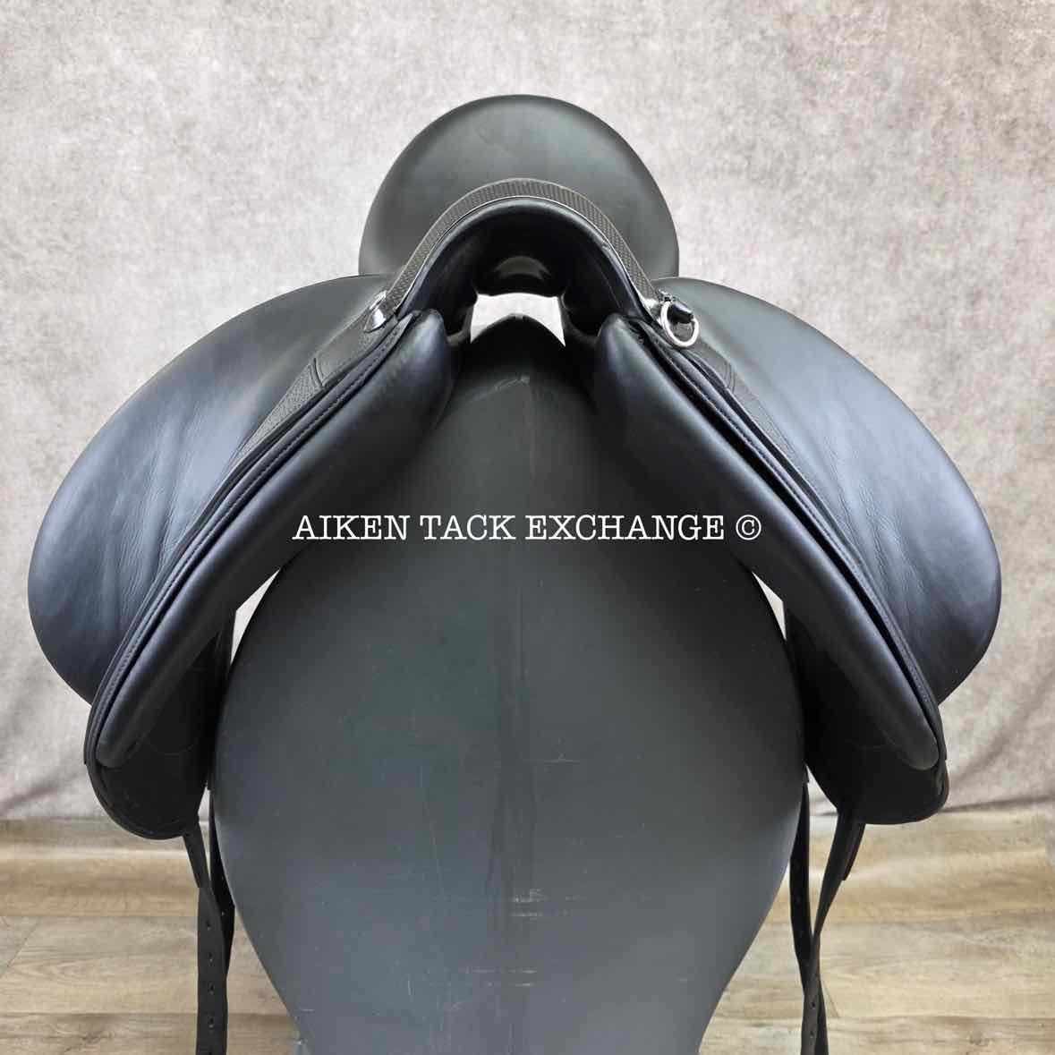 2017 Devoucoux Makila Harmonie Dressage Saddle, 17.5" Seat, Medium Tree, D3D Panels, Full Buffalo Leather