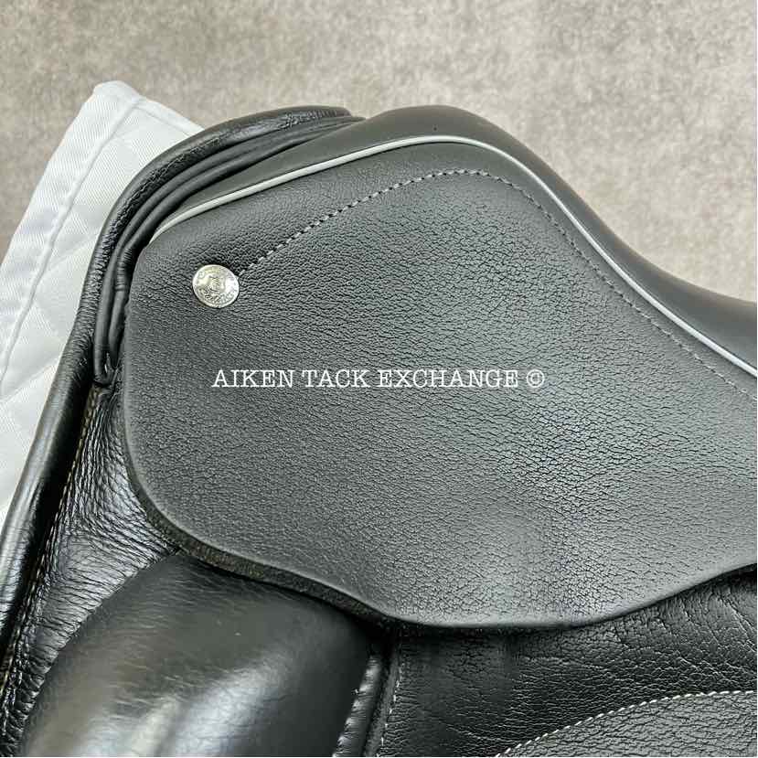 2015 Custom Saddlery Everest Monoflap Dressage Saddle, 18" Seat, Short Flap, Adjustable Tree, Wool Flocked Panels