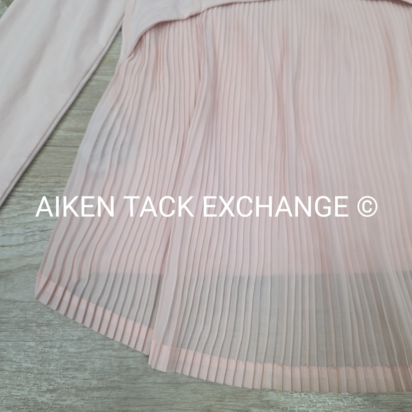 Dover Saddlery Long Sleeve Top, Size Medium