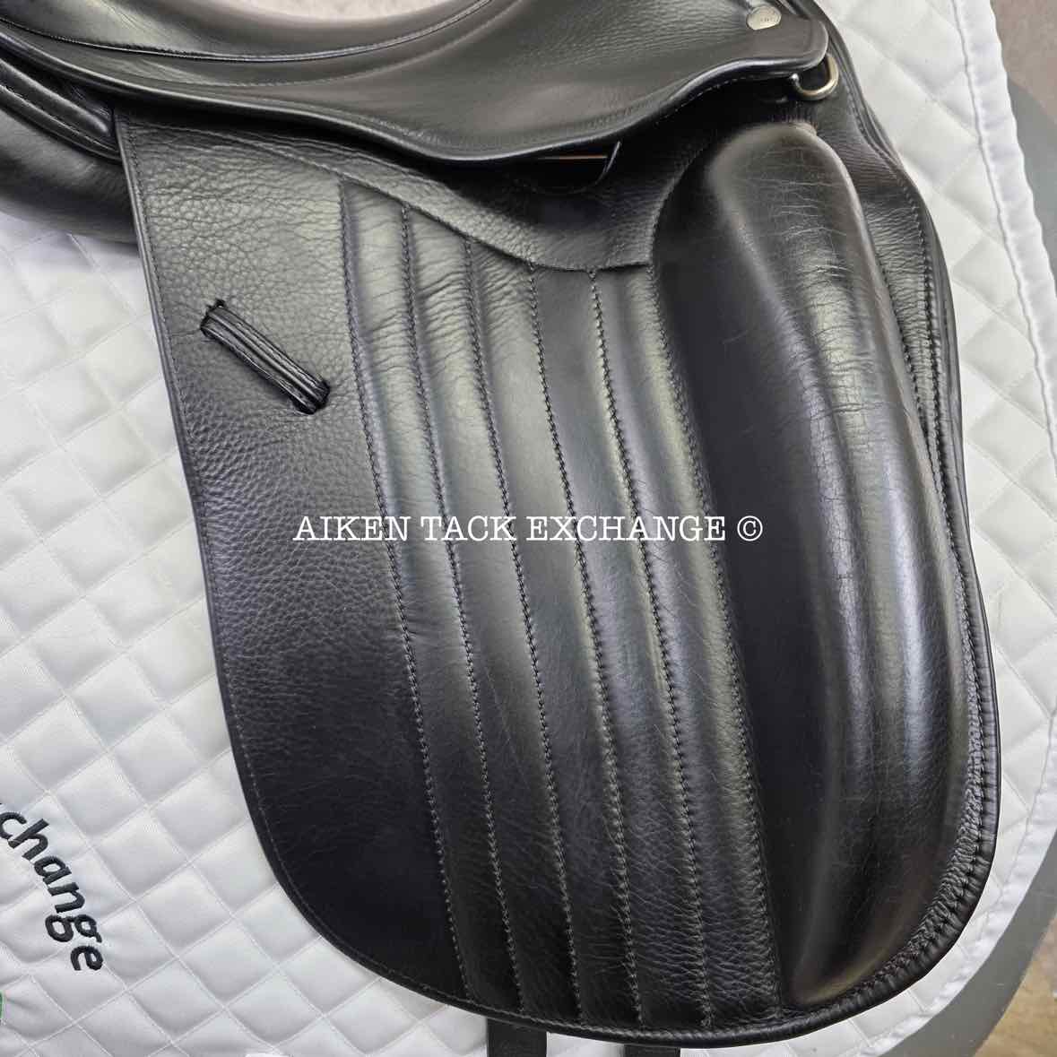 2011 Wise Equestrian Dutton RZ Monoflap Dressage Saddle, 17" Seat, Adjustable Tree - Changeable Gullet, Foam Panels