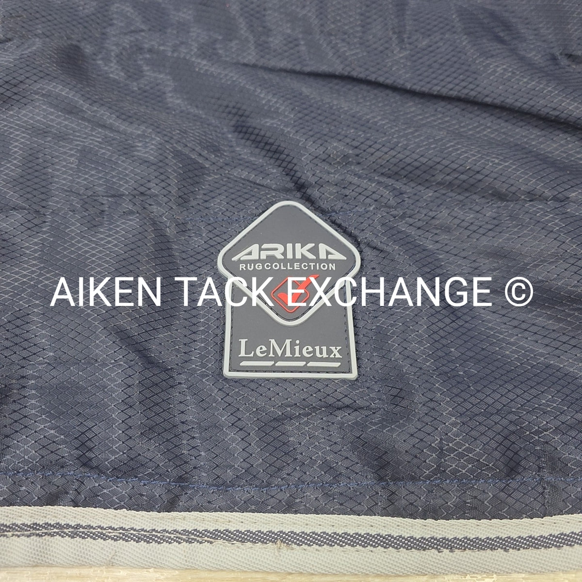 LeMieux Arika 100g fil Stable-Tek Rug, Size 81"