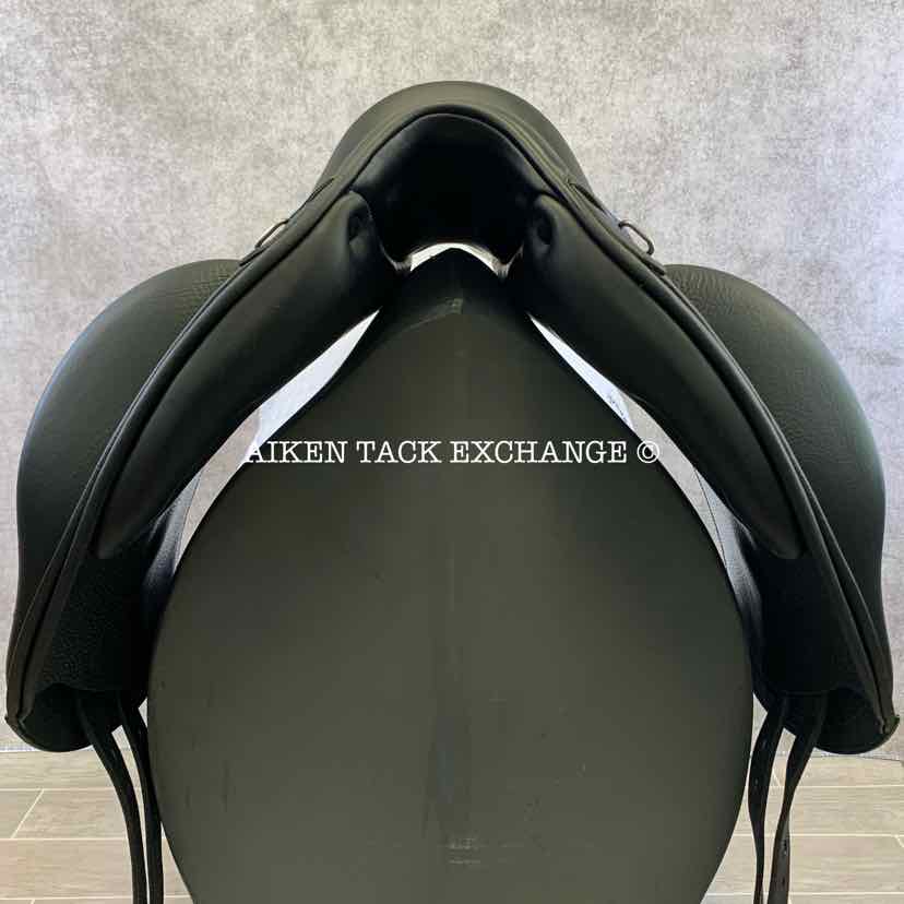 **SOLD** 2021 Equipe Glamour E-Carbon Monoflap Dressage Saddle, 17" Seat, Flex Tree - Medium Wide, Foam Panels
