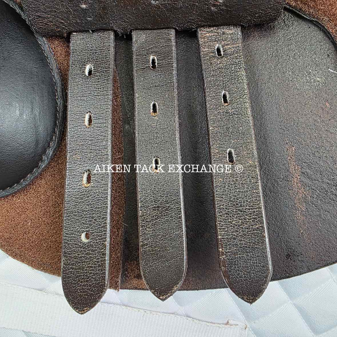 **SOLD** Royal Heritage Emile Close Contact Jump Saddle, 18.5"/19" Seat, Spectrum Adjustable Tree, Wool Flocked Panels