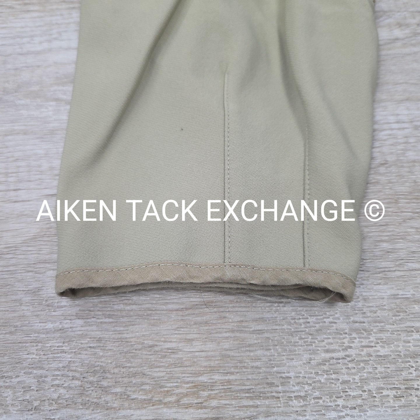 Tailored Sportsman Supreme Hunter Knee Patch Breeches, Size 34 L