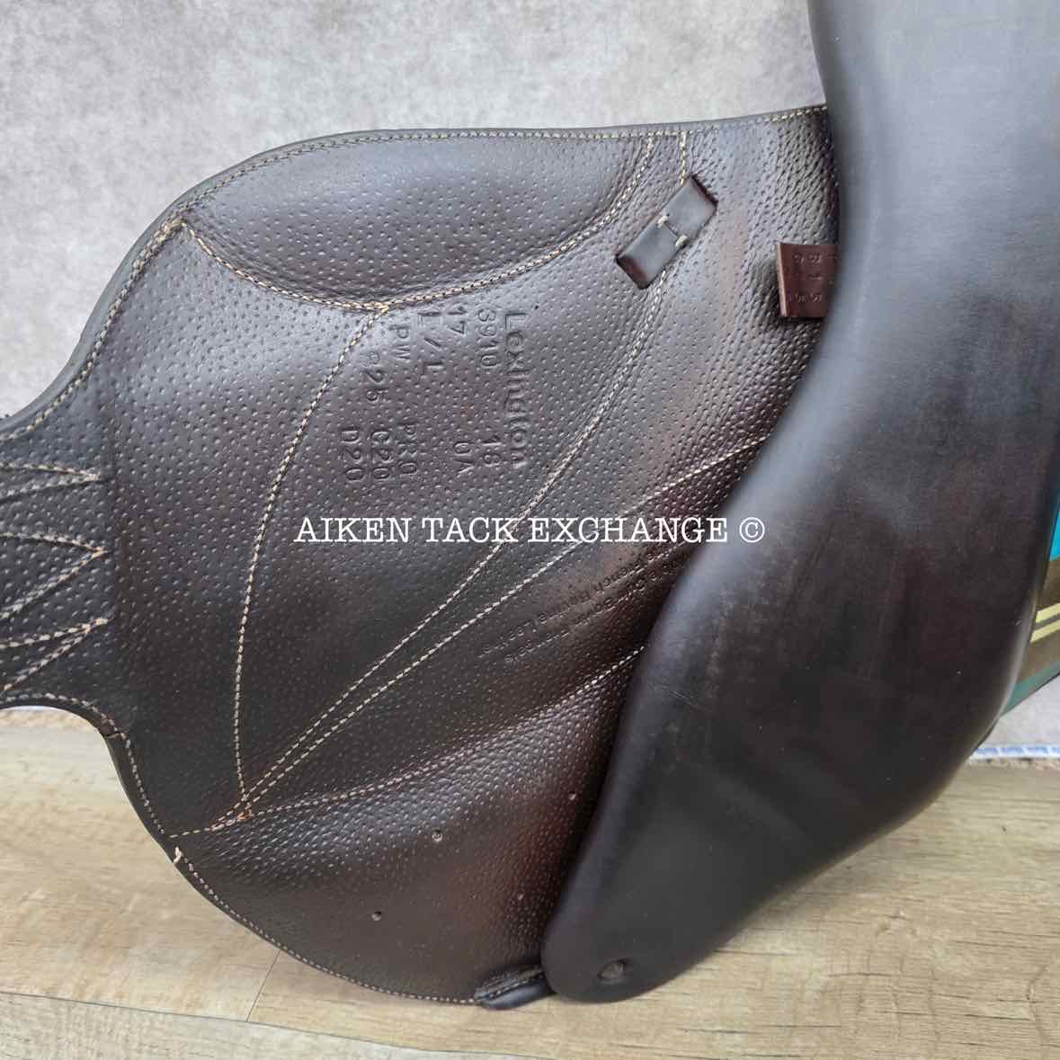 2018 Voltaire Lexington Monoflap Jump Saddle, 17" Seat, 0A Flap, Medium Wide Tree, PRO Panels, Full Buffalo Leather