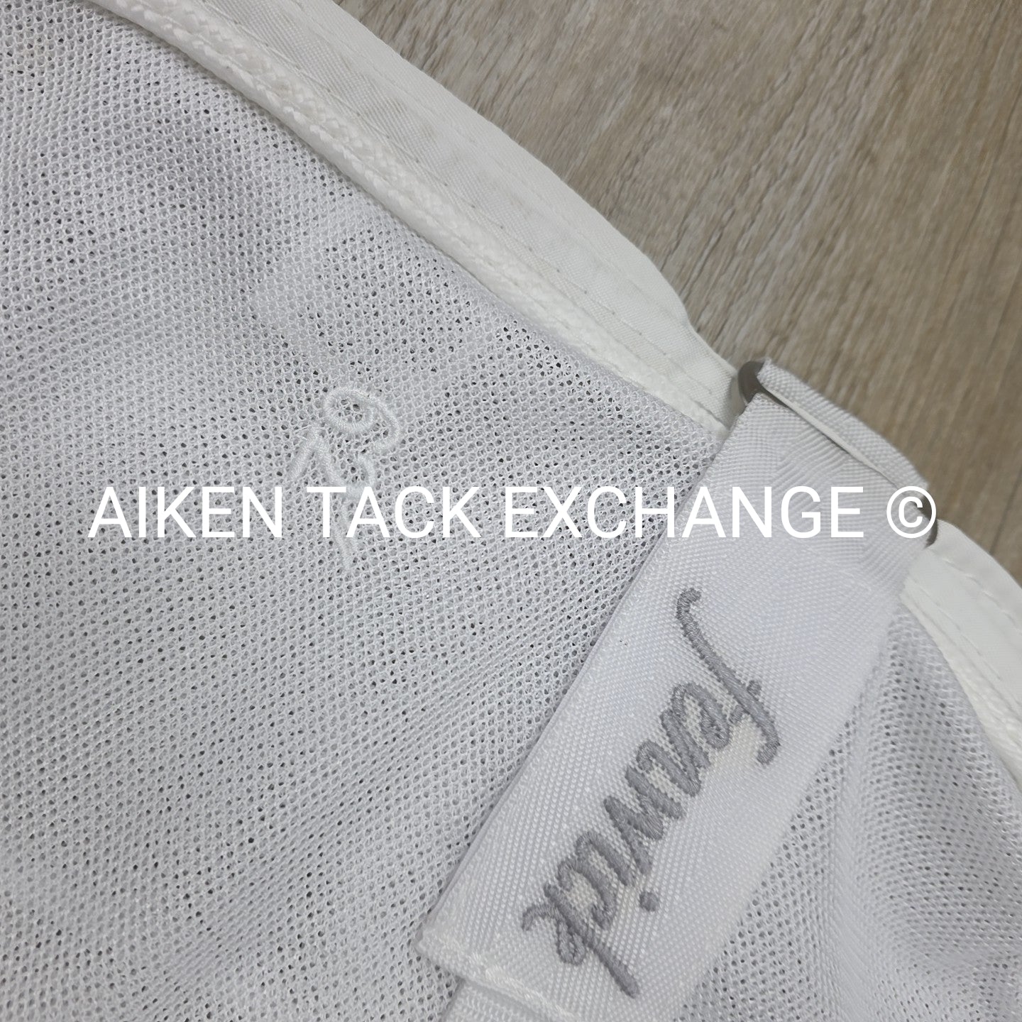 Fenwick Equestrian BodyGuard Mesh Cooler, White (has some marks) 62"