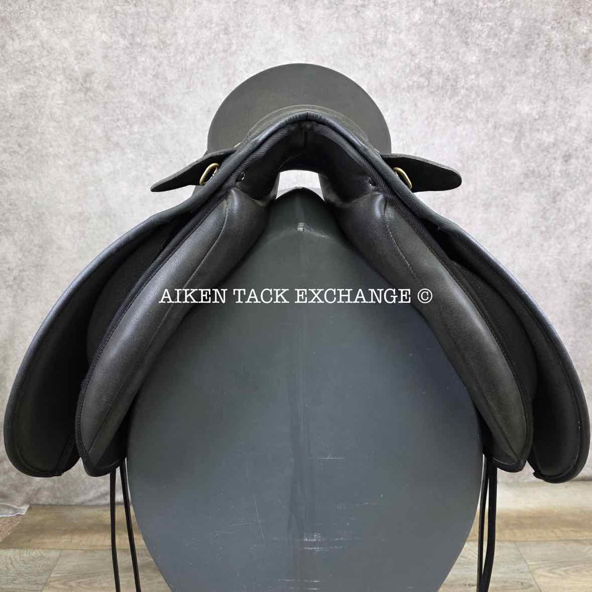 Wintec 500 Dressage Saddle, 17.5" Seat, Adjustable Tree - Changeable Gullet, CAIR Panels