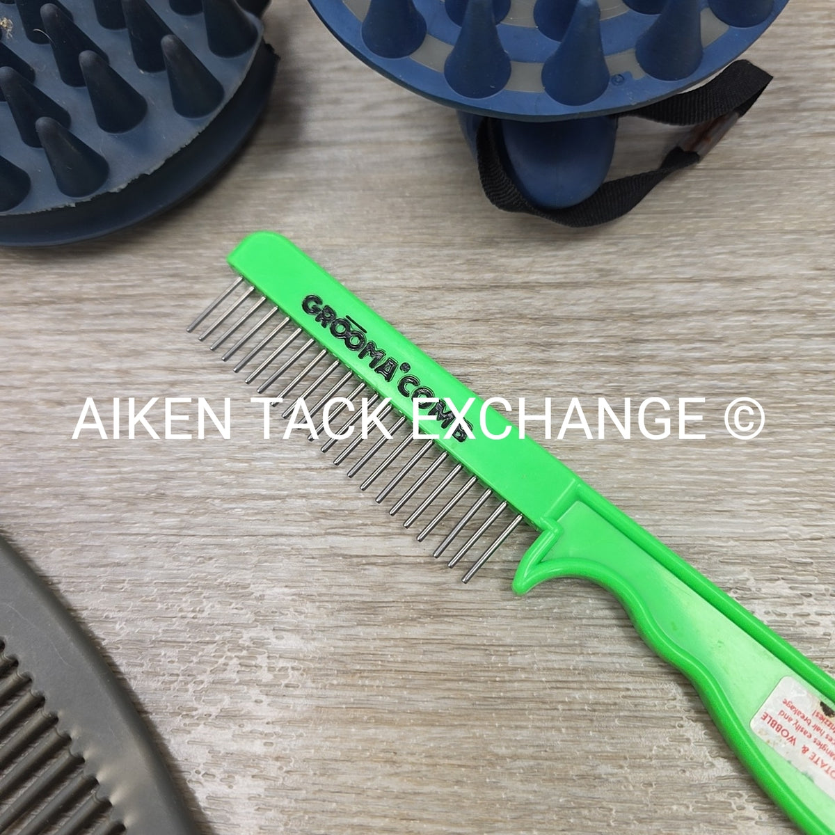 BARGAIN BUNDLE: 2 Combs & 2 Curry Combs