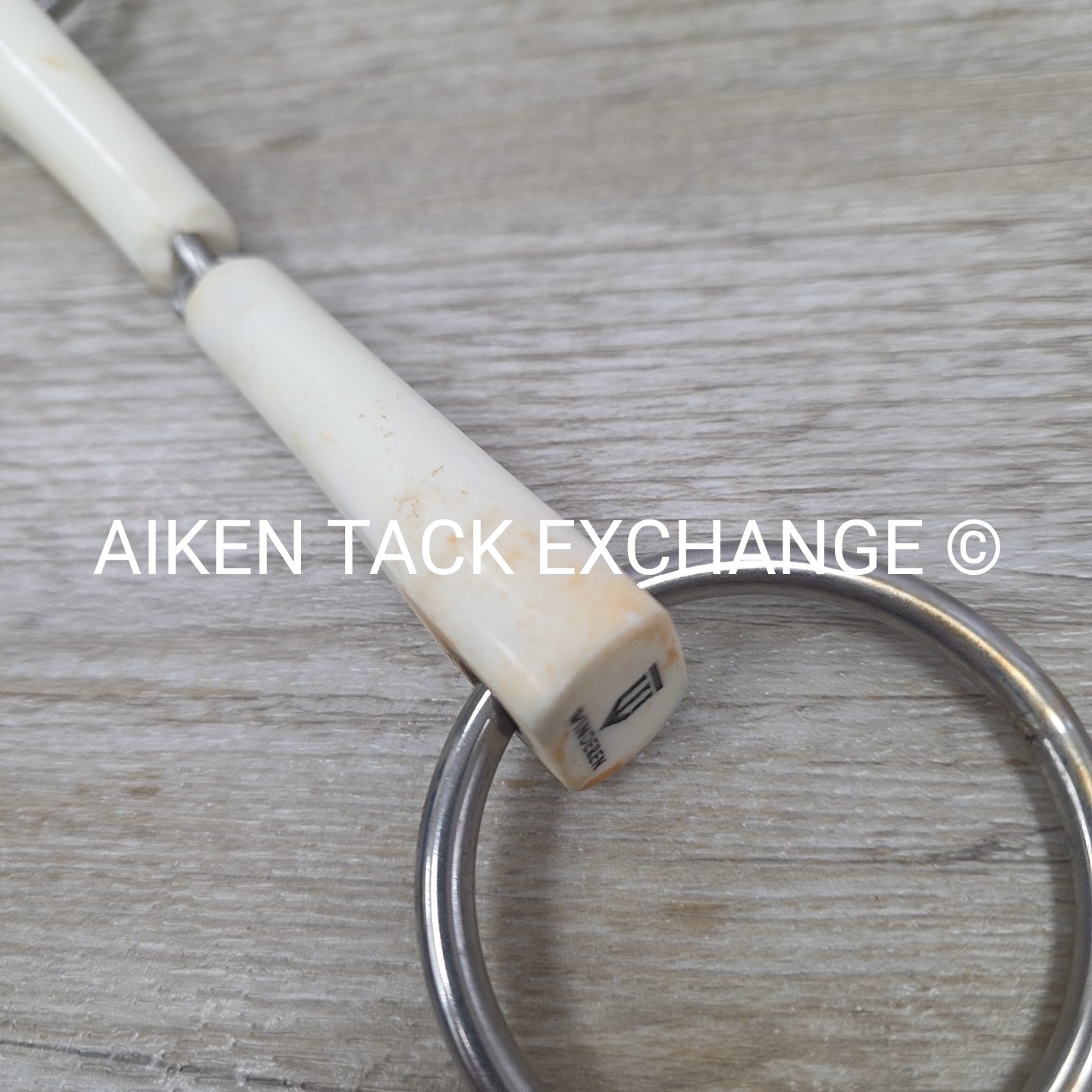 Winderen Single Joint White Comfort Loose Ring Bit 5.75"